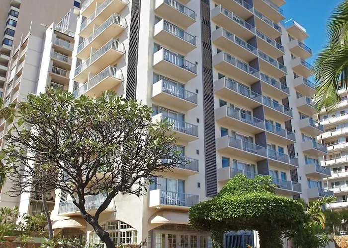 Coconut Waikiki Hotel